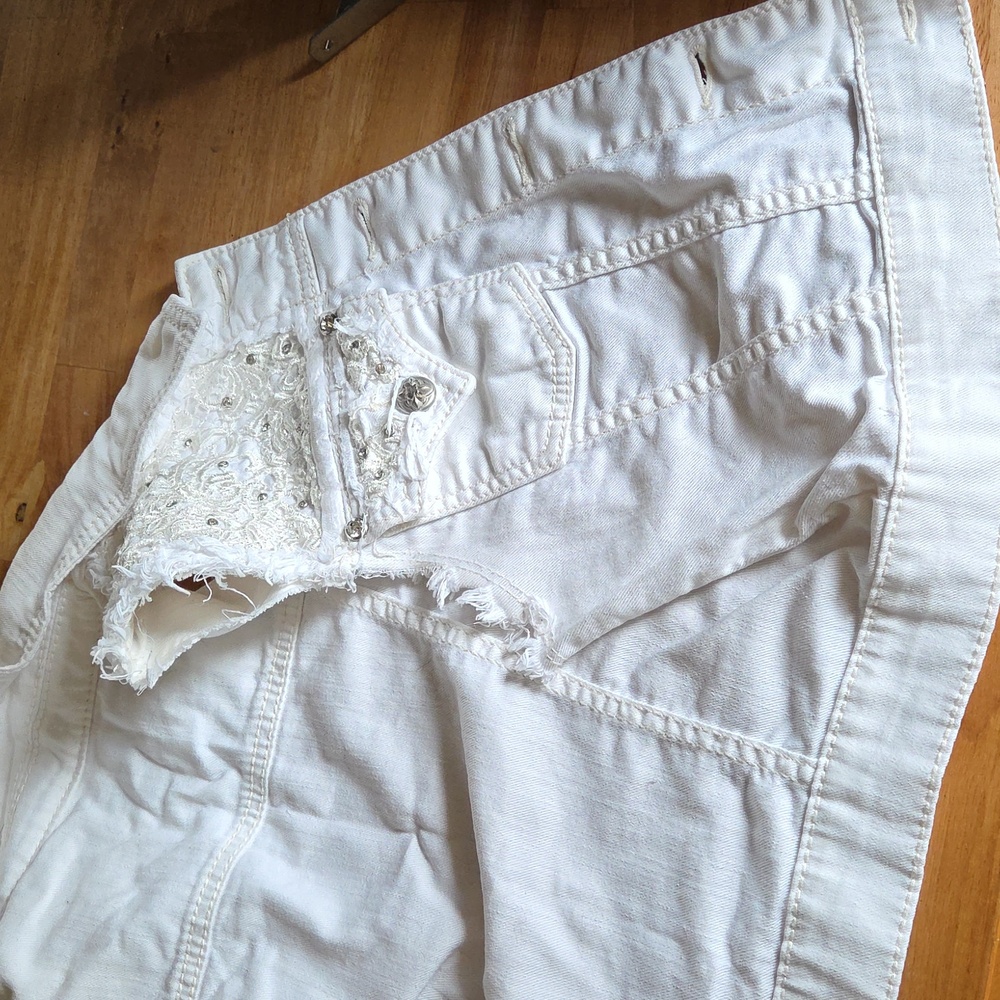 Miss Me White Denim Vest with Embroidery M - Picture 11 of 13